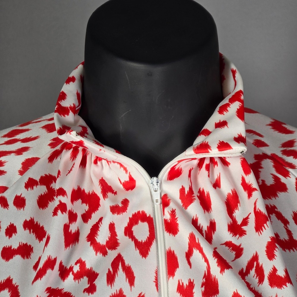 Travel-Lite Vintage‎ Red White Animal Print Zip Mock Neck Dress Medium - Picture 2 of 9